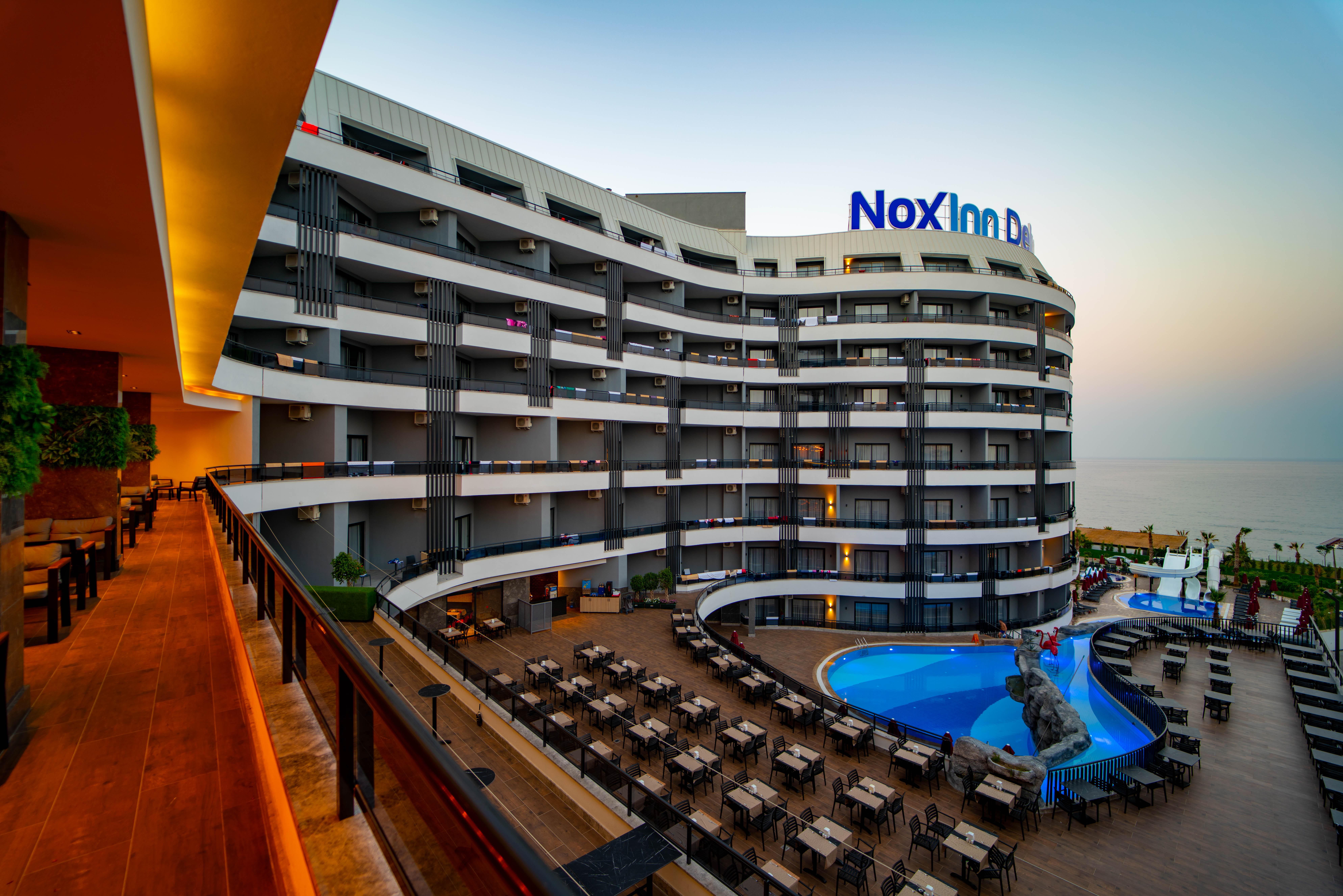 Noxinn Deluxe Hotel 코나키 외부 사진